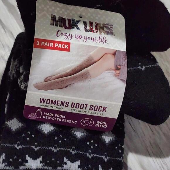 Muk Luks Boot Socks Womens 3 Pairs New Winter Snowflake Christmas - Picture 2 of 2